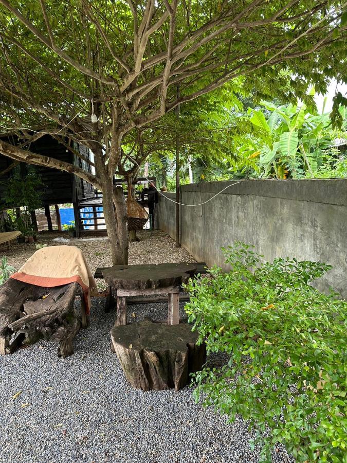 The Legend Homestay. Mae Ai Exterior foto